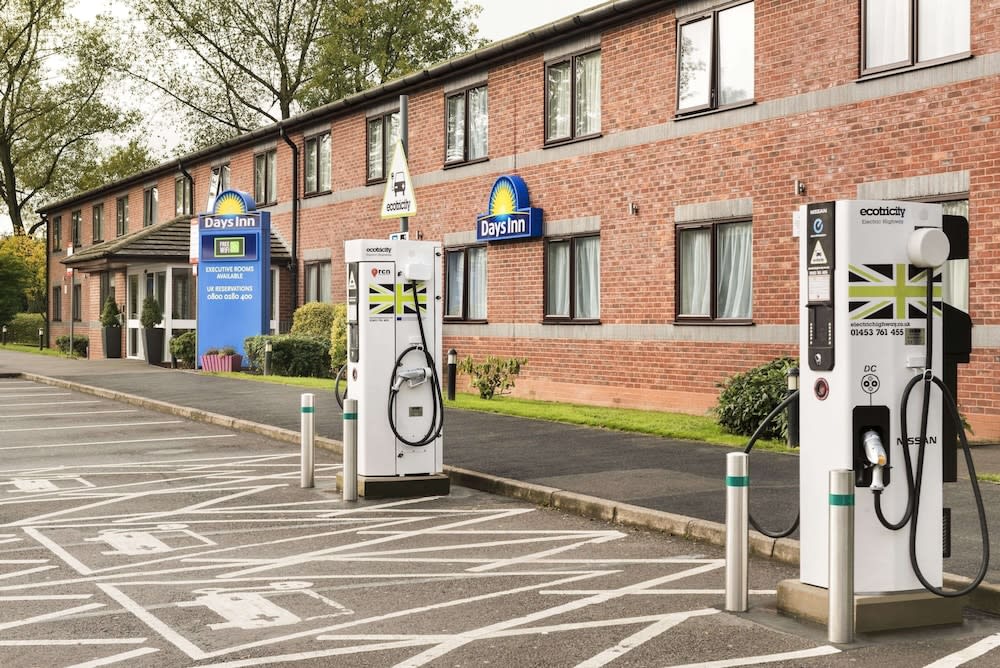 Days Inn by Wyndham Corley NEC M6 1