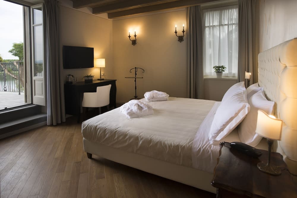 Le Ali Del Frassino 5