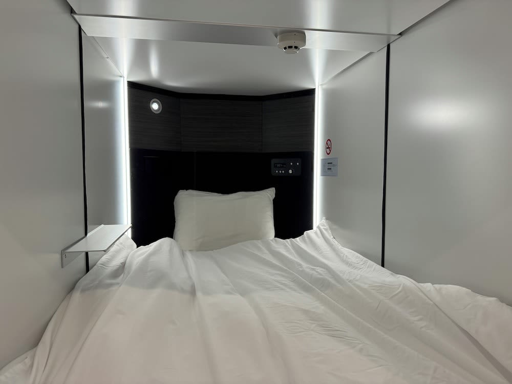 Capsulehotel Suzumoriya 2
