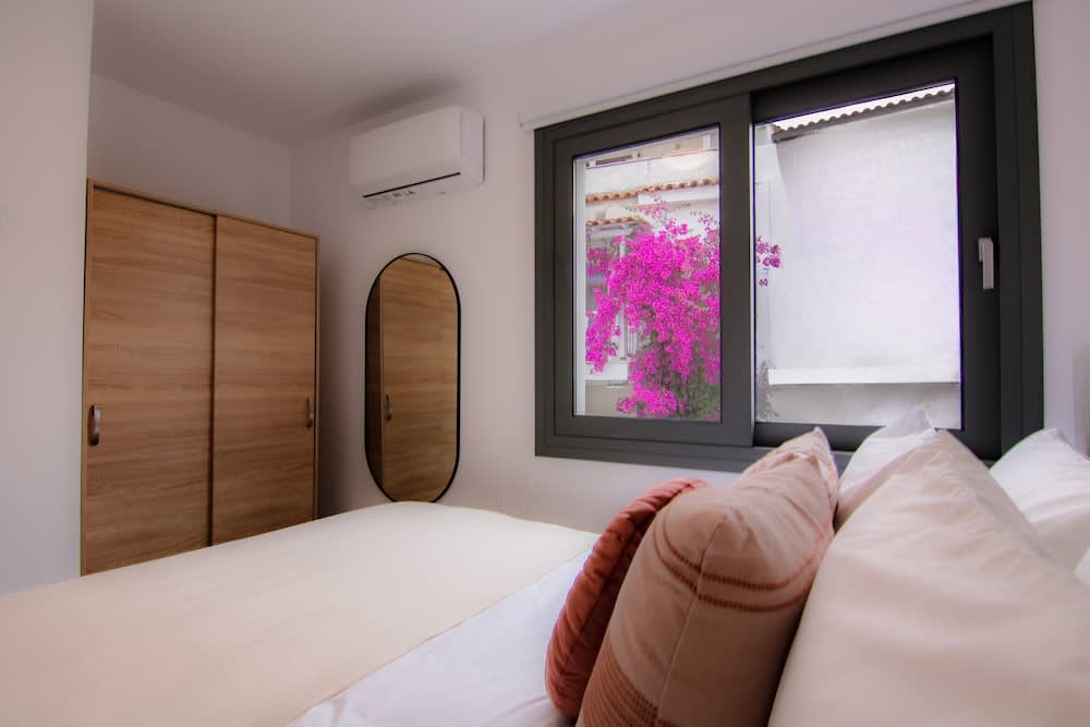 Phaedrus Living Skiathos Luxury Residences Lime 5