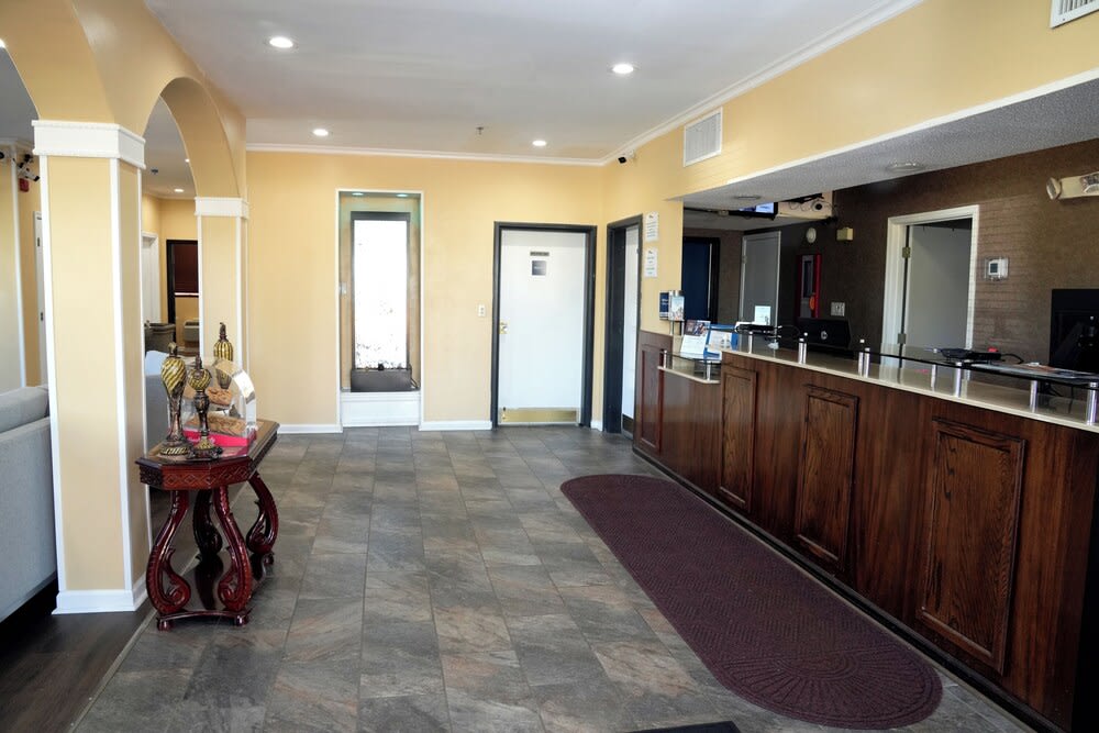 Baymont Inn & Suites 3