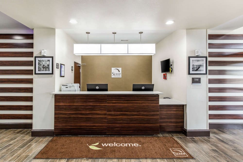 Sleep Inn & Suites Bryan - College Station 2