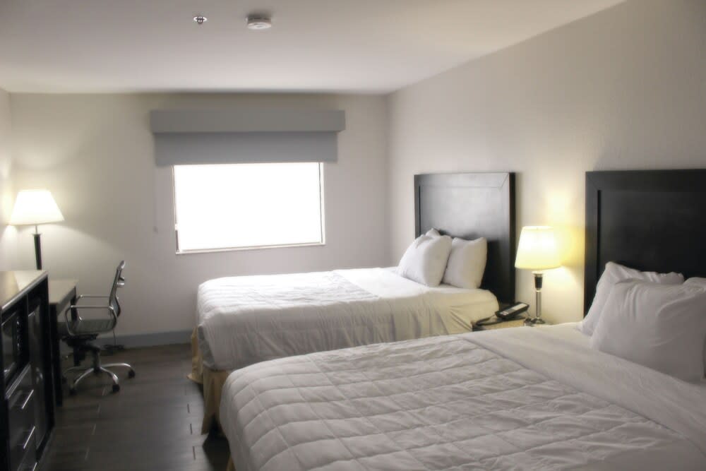 Baymont by Wyndham Del Rio 5