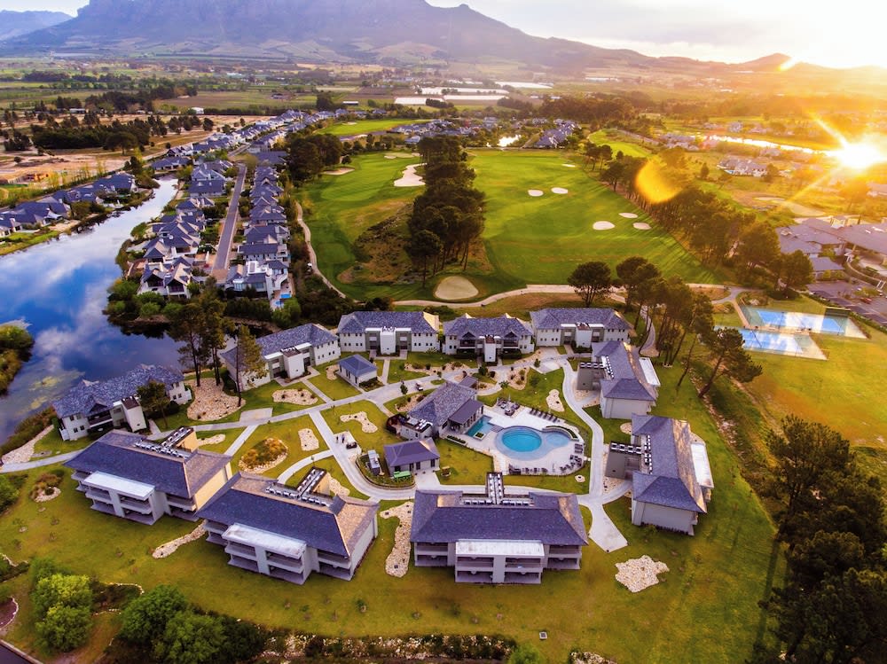 Pearl Valley Hotel 1