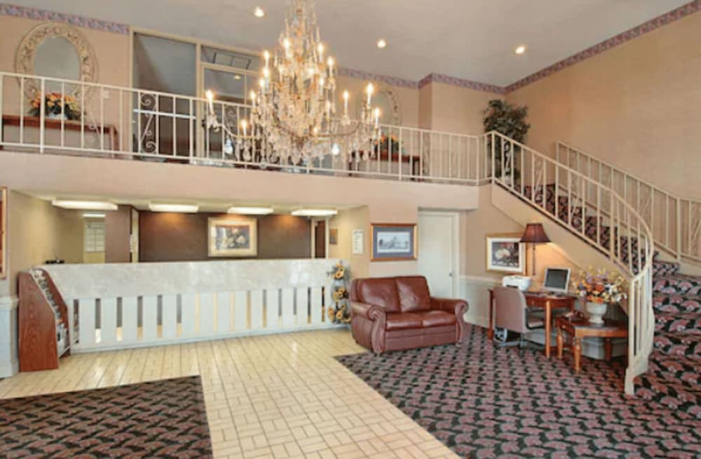 Days Inn by Wyndham West Memphis 1