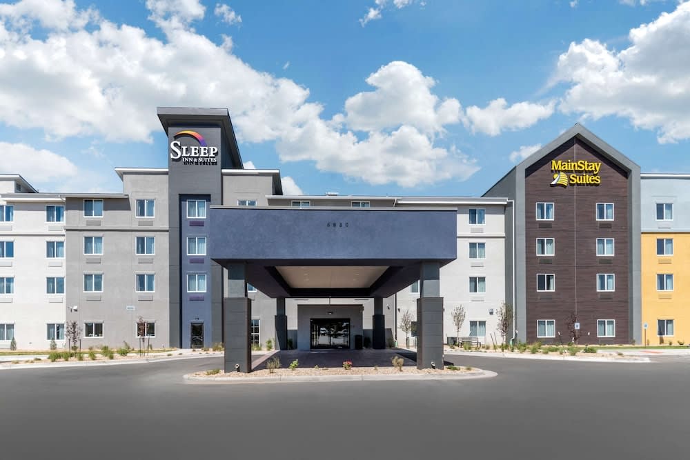 Sleep Inn & Suites Denver International Airport 1