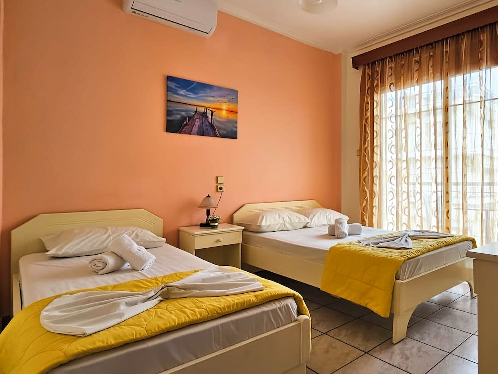 Chariclia Hotel 2