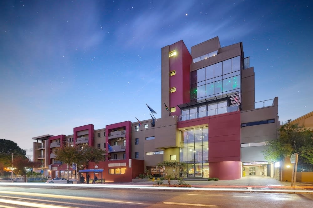 Protea Hotel by Marriott Pretoria Hatfield 1