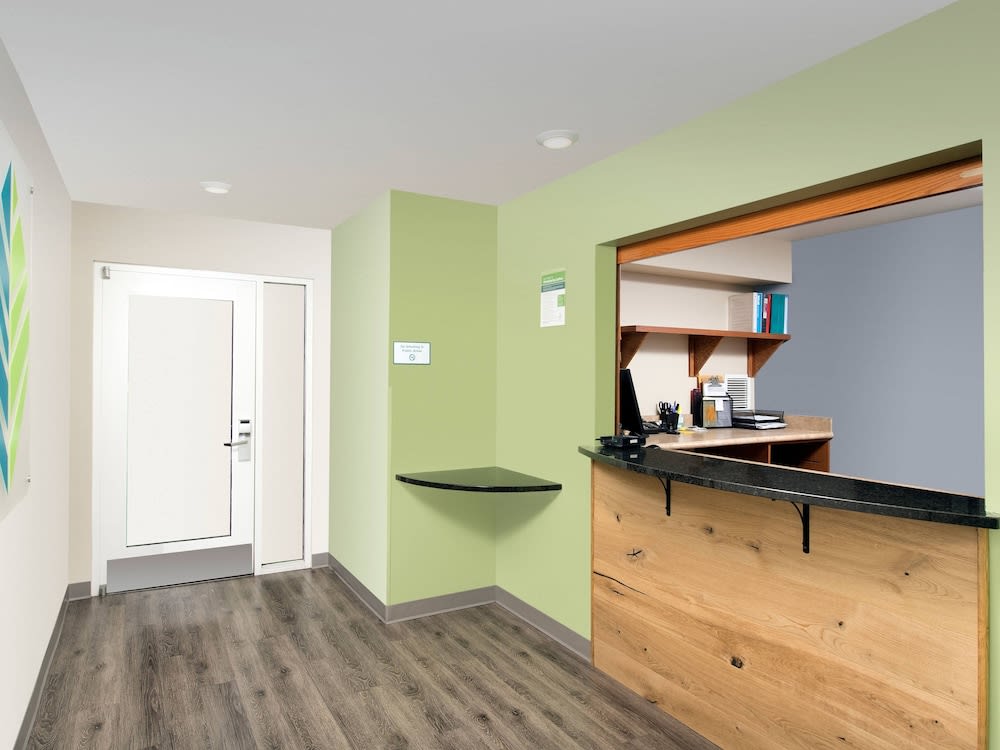 WoodSpring Suites Indianapolis Castleton 2