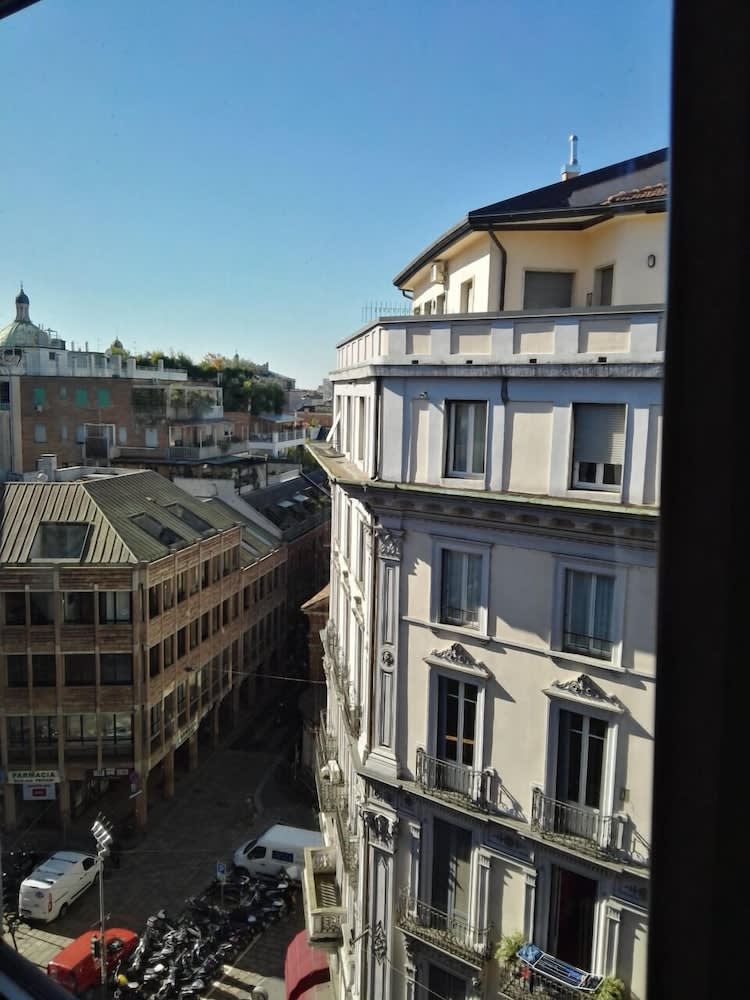 Milan Retreats Duomo 1