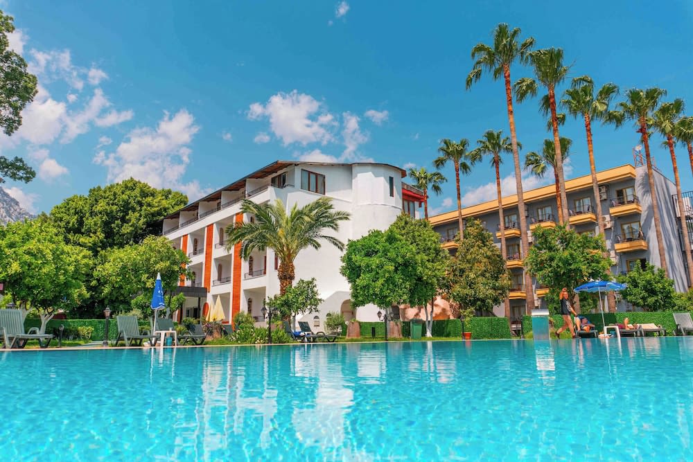 BELPOİNT BEACH HOTEL 1