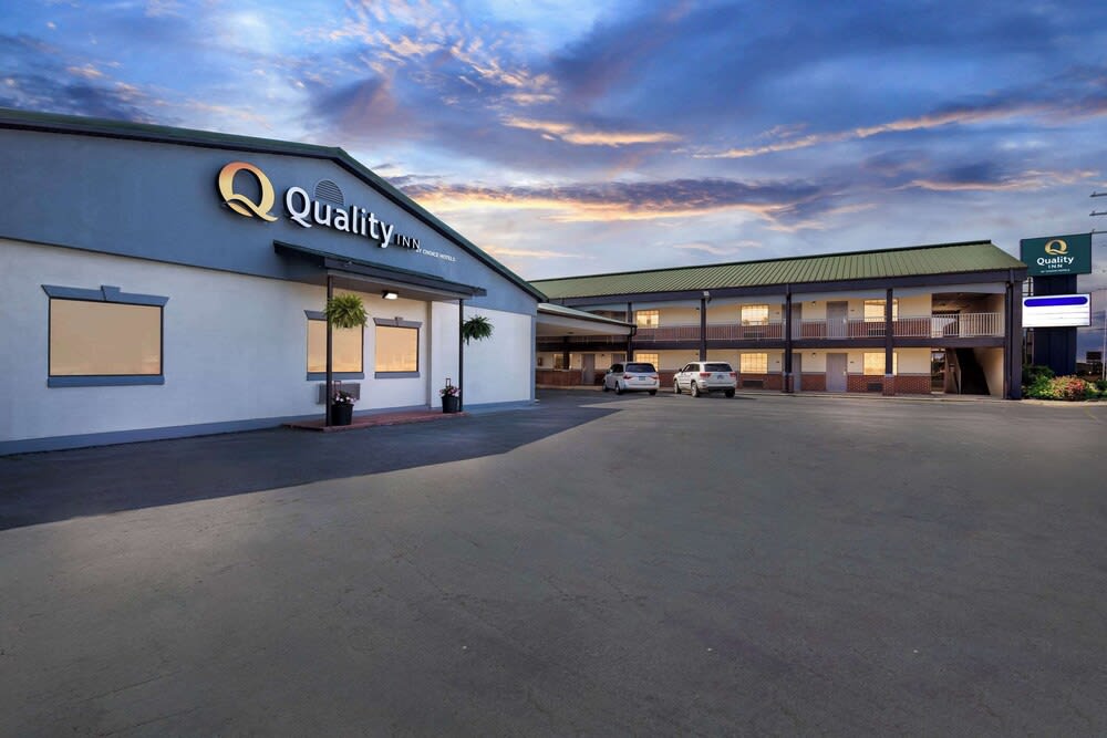 Quality Inn Lawrenceburg 1