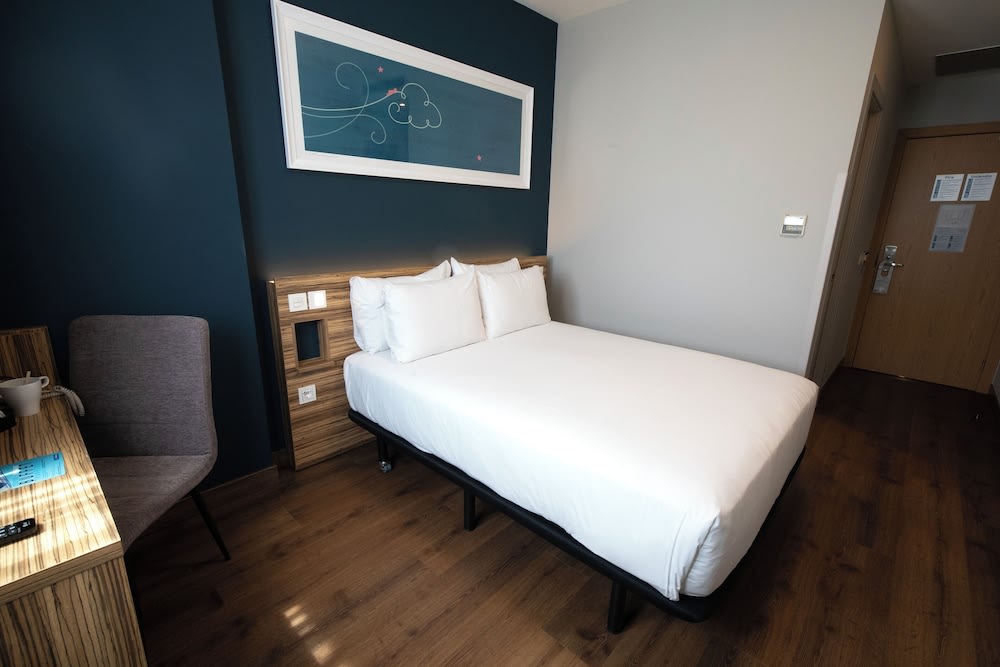 Travelodge Madrid Metropolitano 5