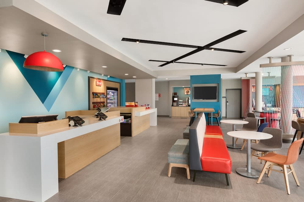 avid hotel CHICAGO O’HARE – DES PLAINES by IHG 2
