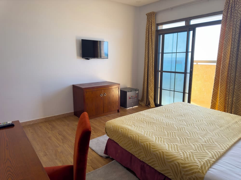 Oasis Seaside by Barok 5