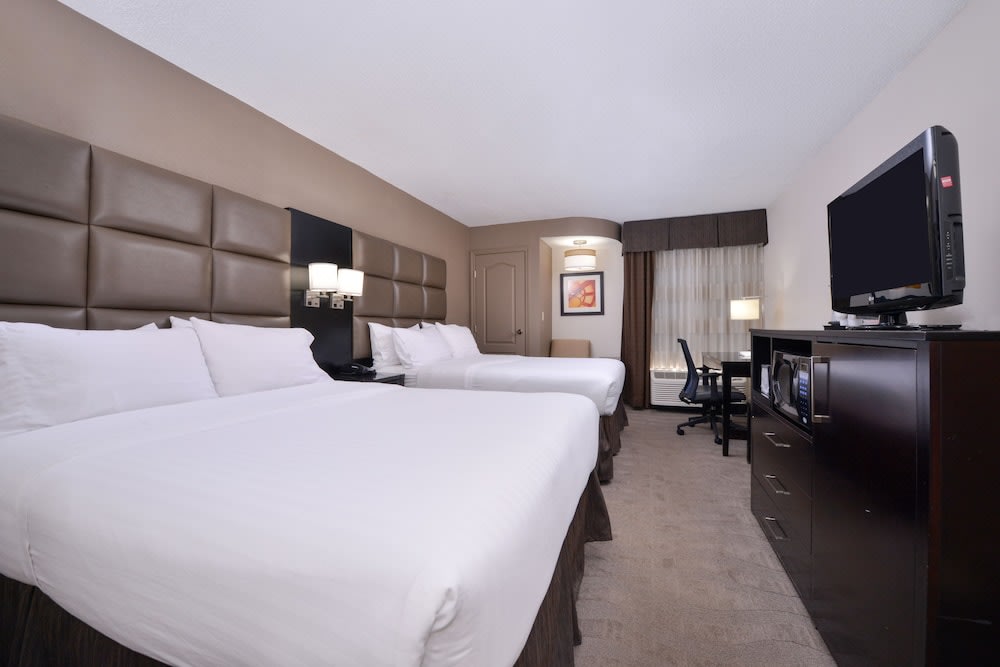 Holiday Inn Express BURLINGTON by IHG 2