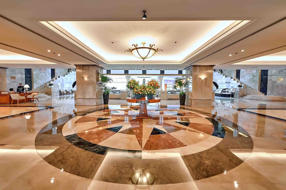 Lotte Hotel Saigon 2