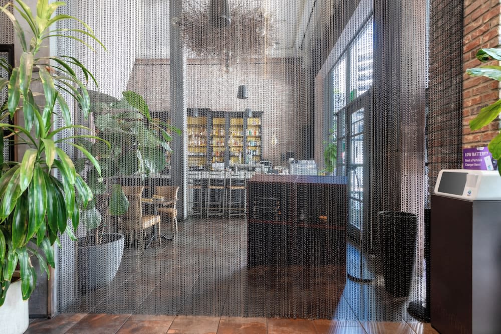 The O Hotel, Trademark Collection by Wyndham 5