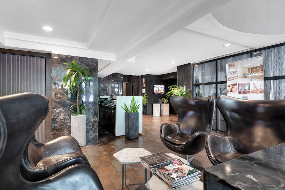 The O Hotel, Trademark Collection by Wyndham 4