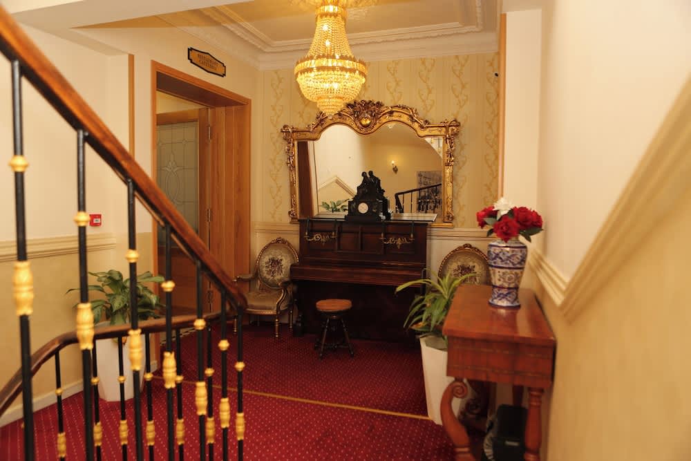 Hotel de letoile 1