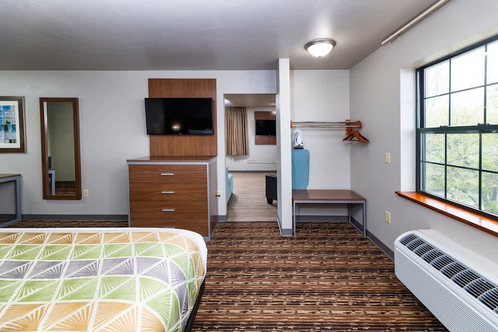 Extended Stay Airport 2