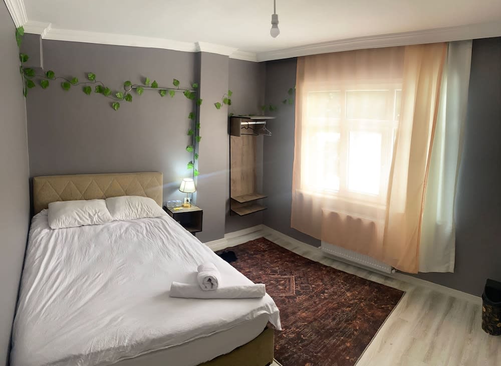 Airport Forest Room 2