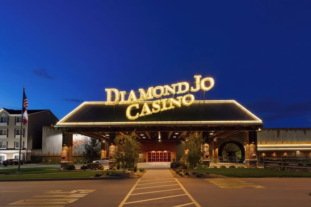 Diamond Jo Worth Casino Hotel 1