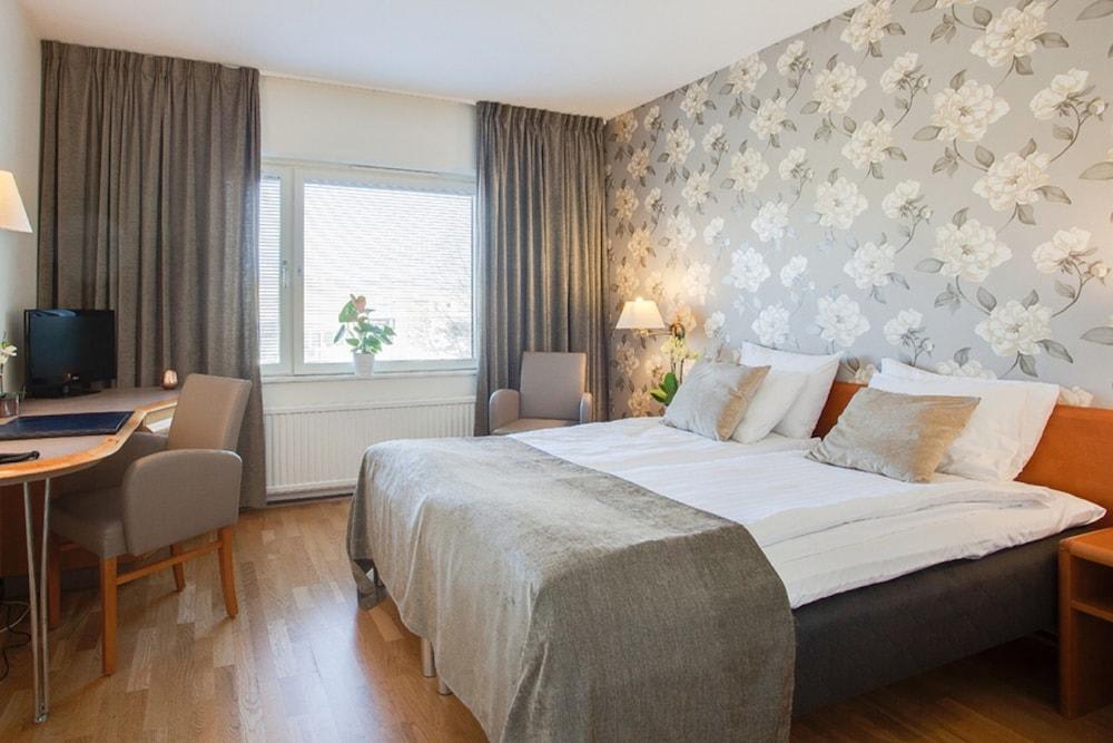 BEST WESTERN CAPITAL 4