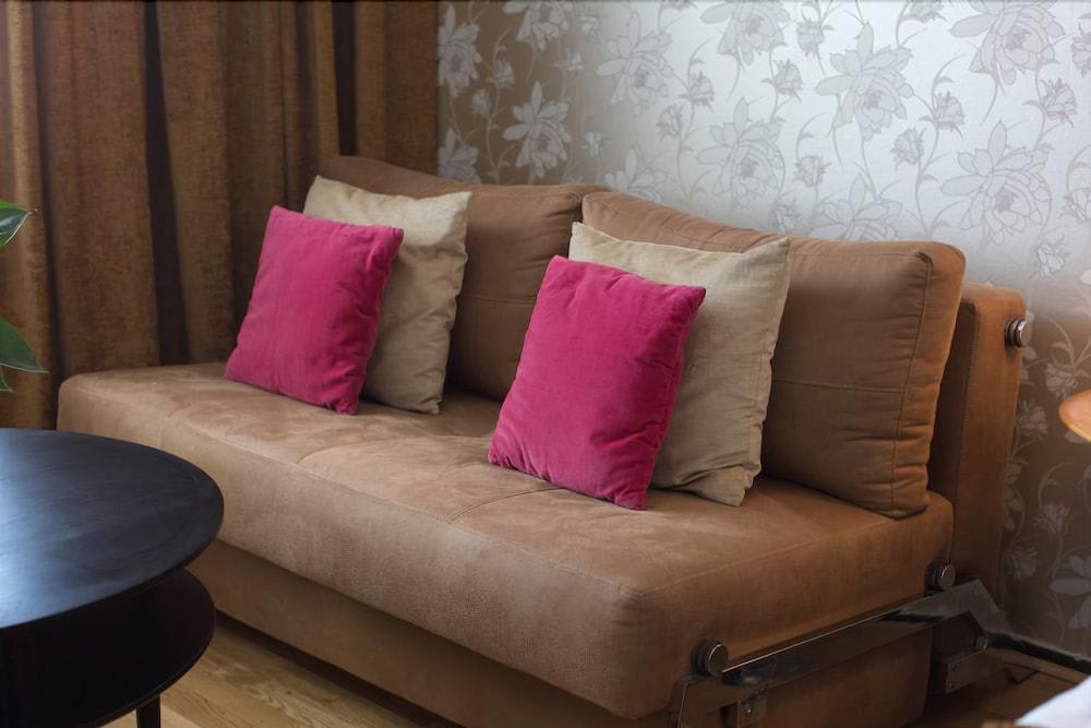 BEST WESTERN CAPITAL 3