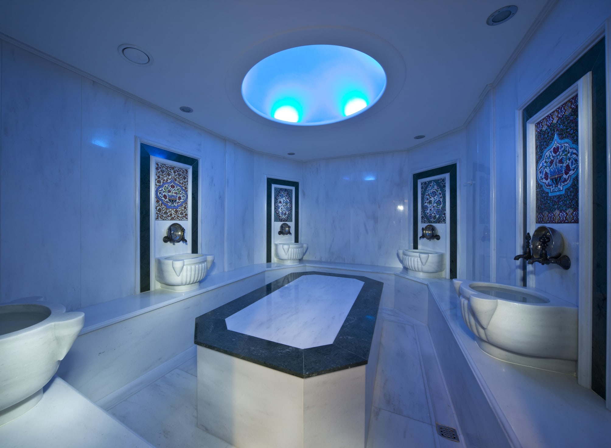 GLK PREMIER Acropol Suites & Spa 3