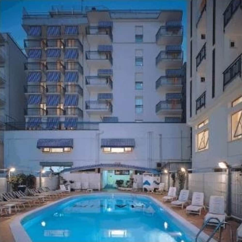 Hotel Arena 1