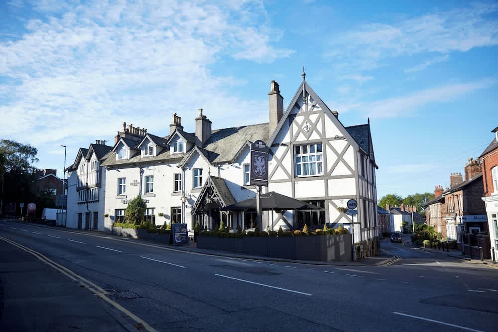 De Trafford Arms by Chef & Brewer Collection 1