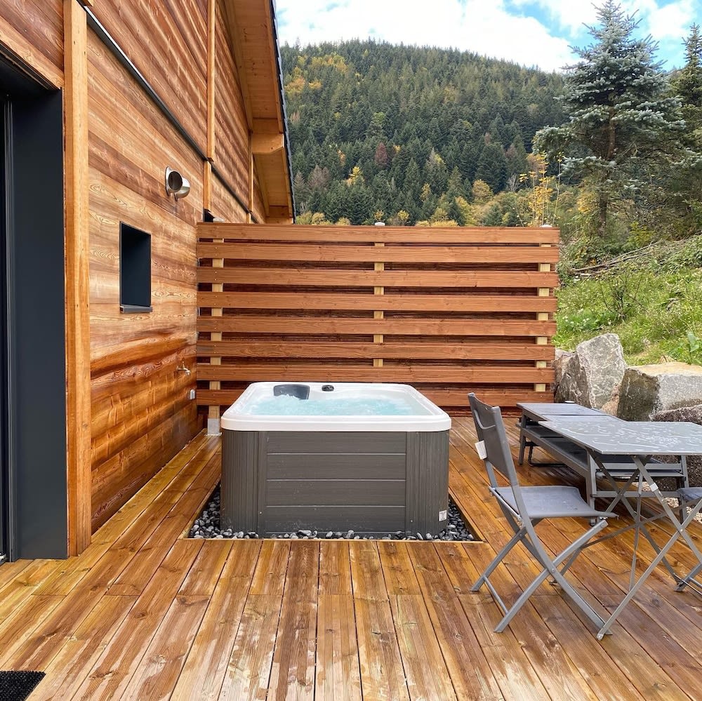 Chalets Perce Neige & Jacuzzi privatif 3