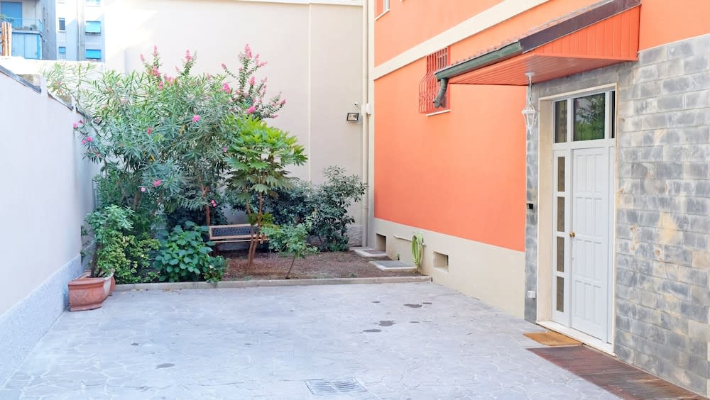 B&B I 10 Mondi 2