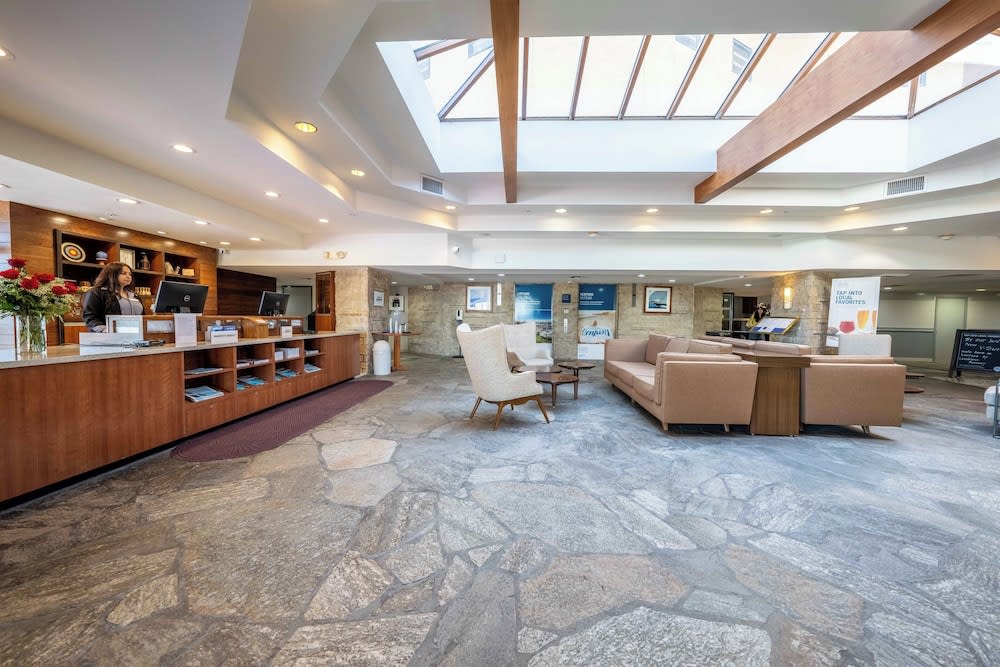 Four Points by Sheraton Ventura Harbor Resort 2