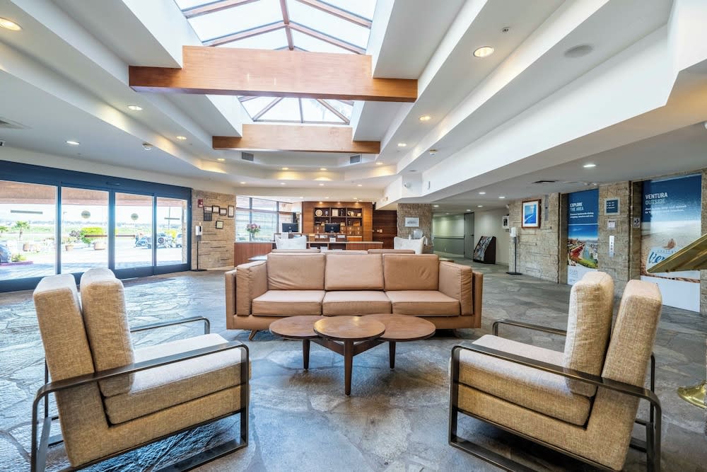 Four Points by Sheraton Ventura Harbor Resort 5