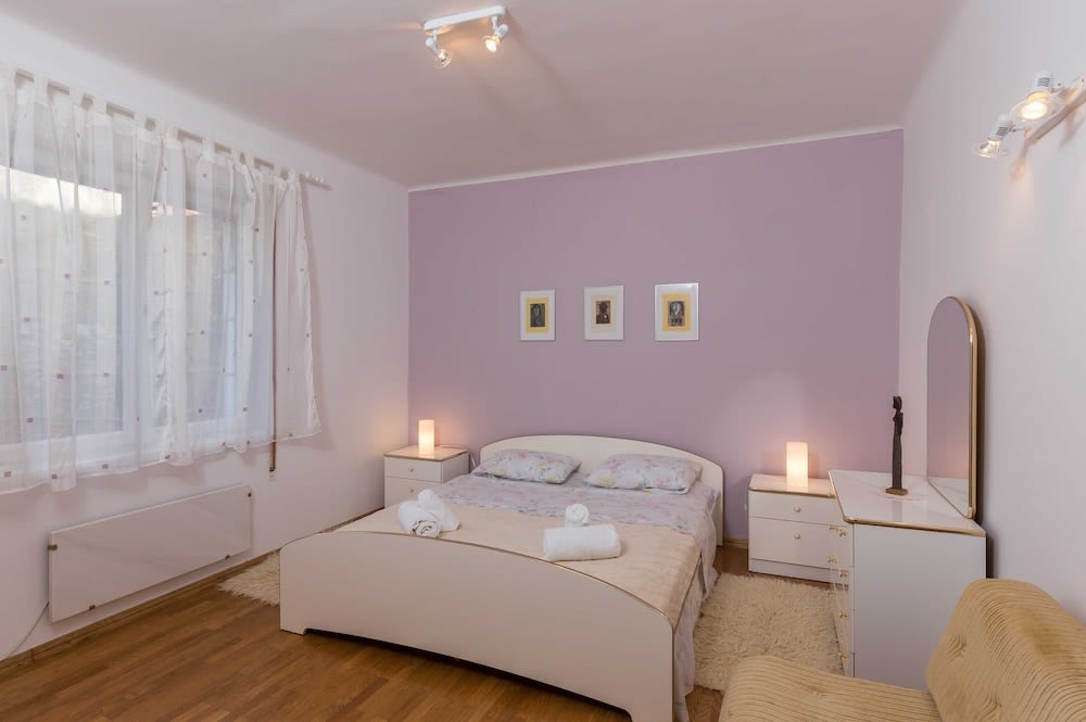 Apartment Rea 2