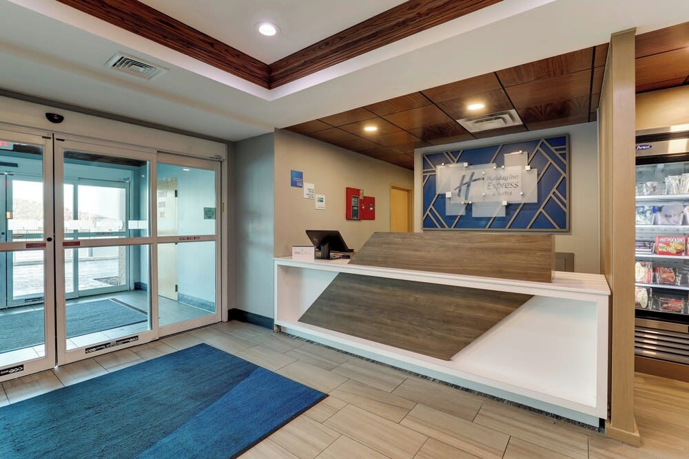 Holiday Inn Express & Suites RICHMOND by IHG 2