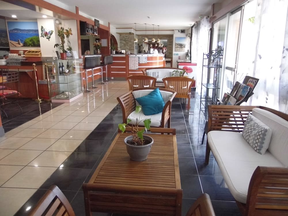 Brit Hotel Confort Hélios Agde 4