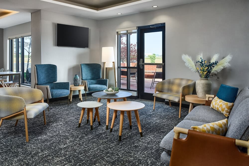 TownePlace Suites by Marriott Garden City 3