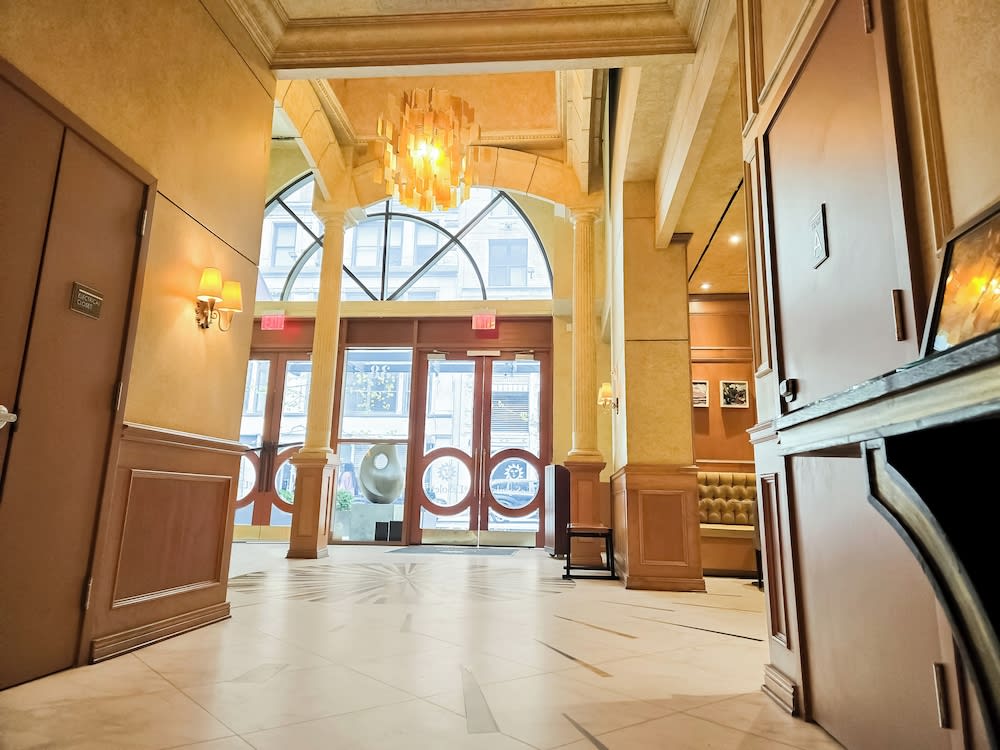 Executive Hotel Le Soleil New York 5