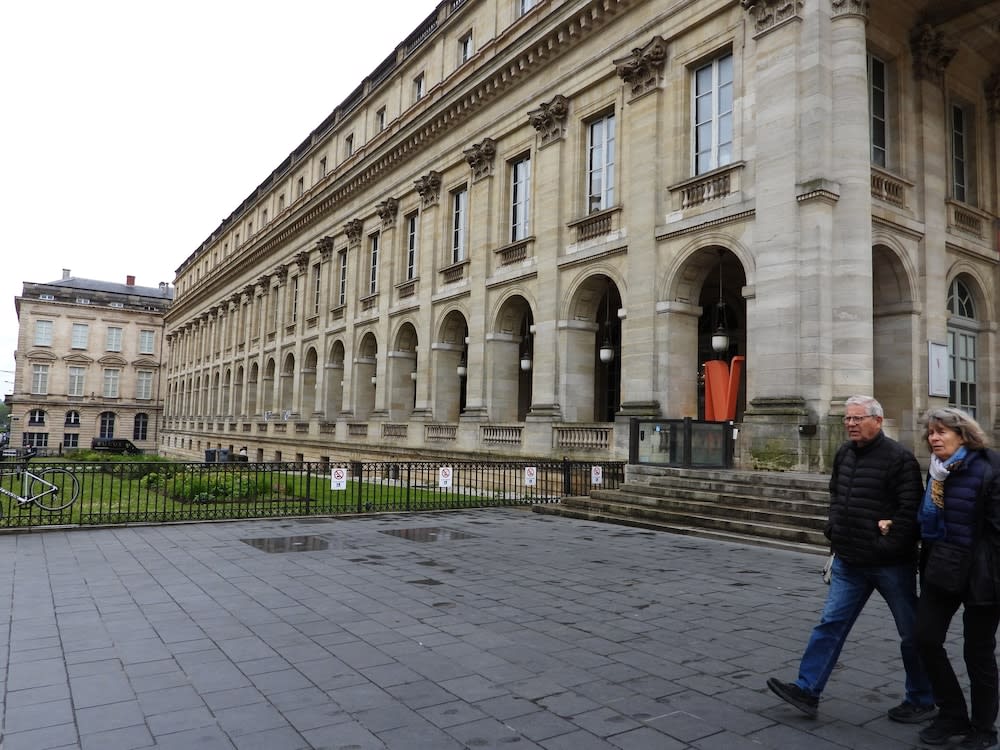 B&B Le Miroir aux Fées Bordeaux 1