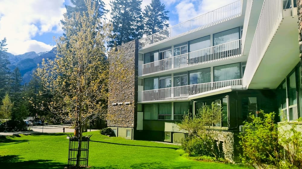 Bow View Lodge 1