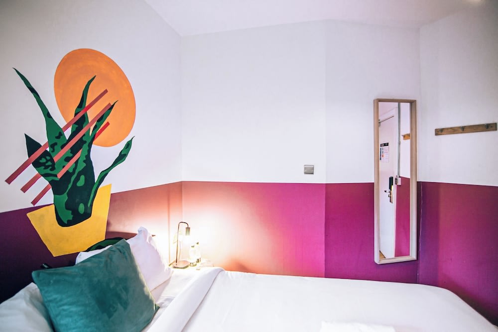 Malacuna Manchester 3