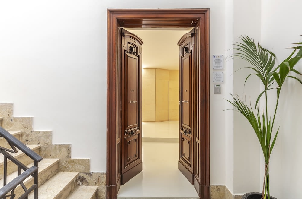 Fiveplace Design Suites & Apartments 2