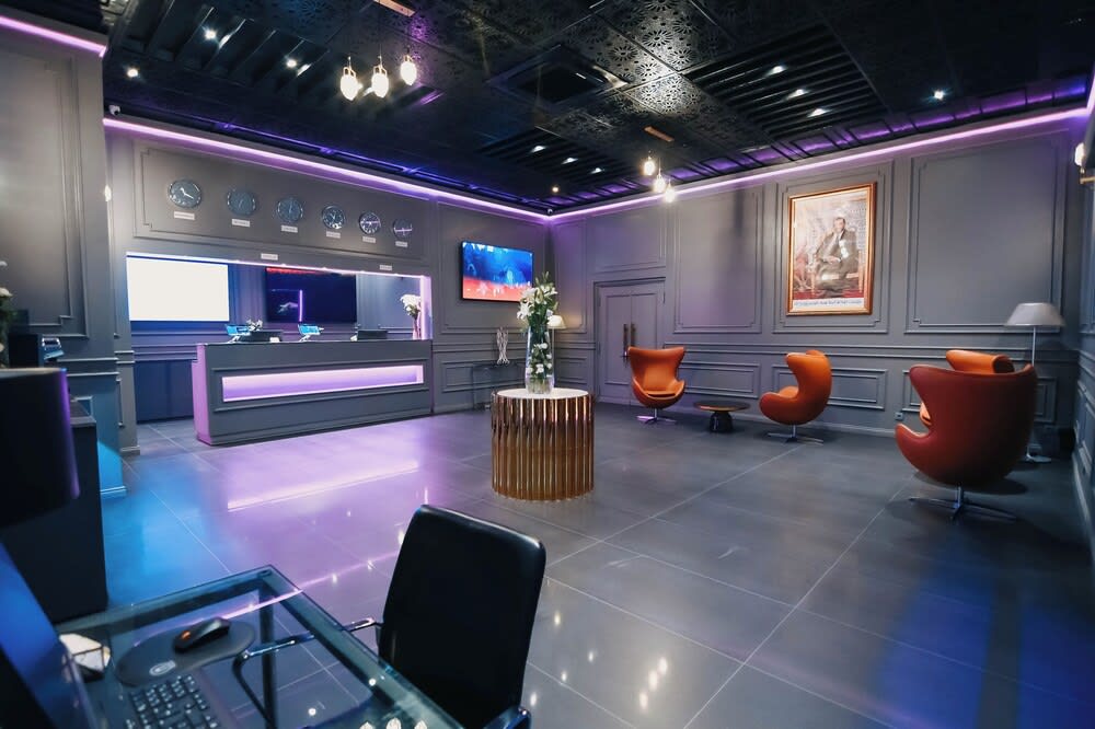 555 Hotel Clubbing Adults Only 1