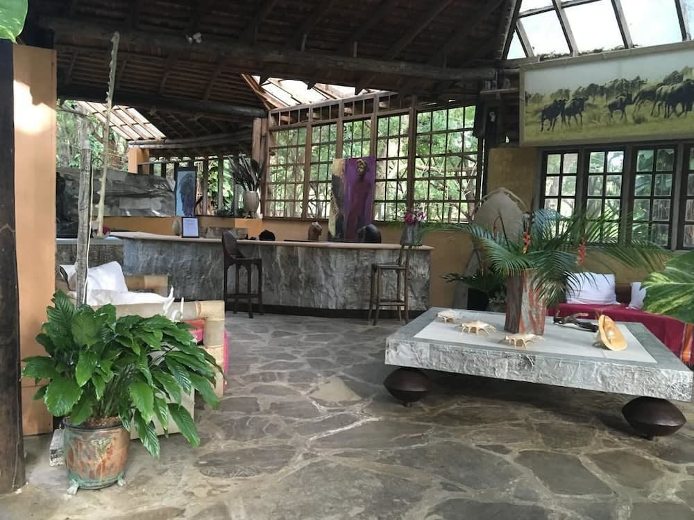 White Elephant Sea & Art Lodge 2