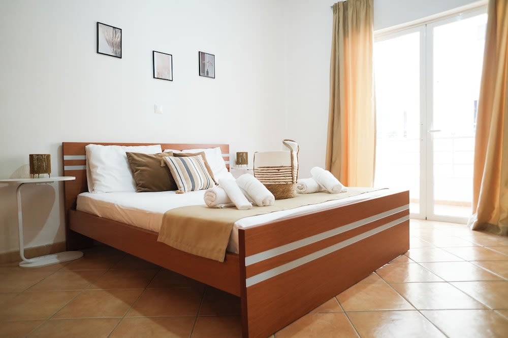 Saranda Waterside Apartments 1