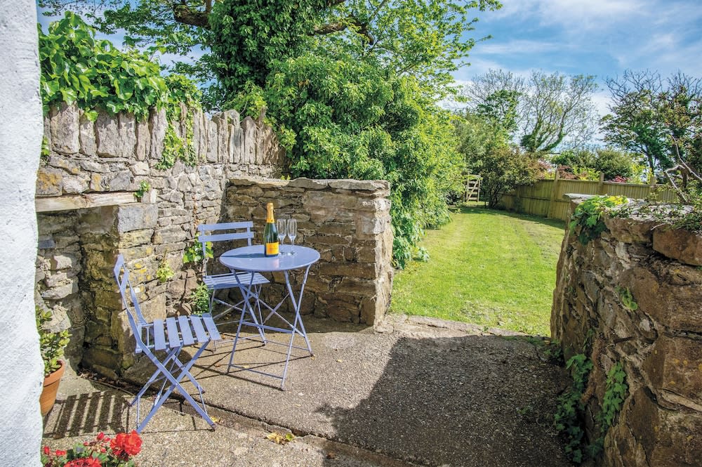 Soap Barn - 1 Bedroom Cottage - Manorbier 1
