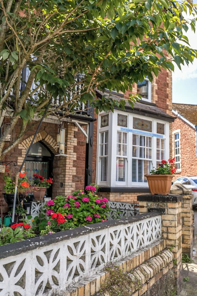 Park View R & R - Adult Only - Self-Catering - Free Parking - EV Point 1